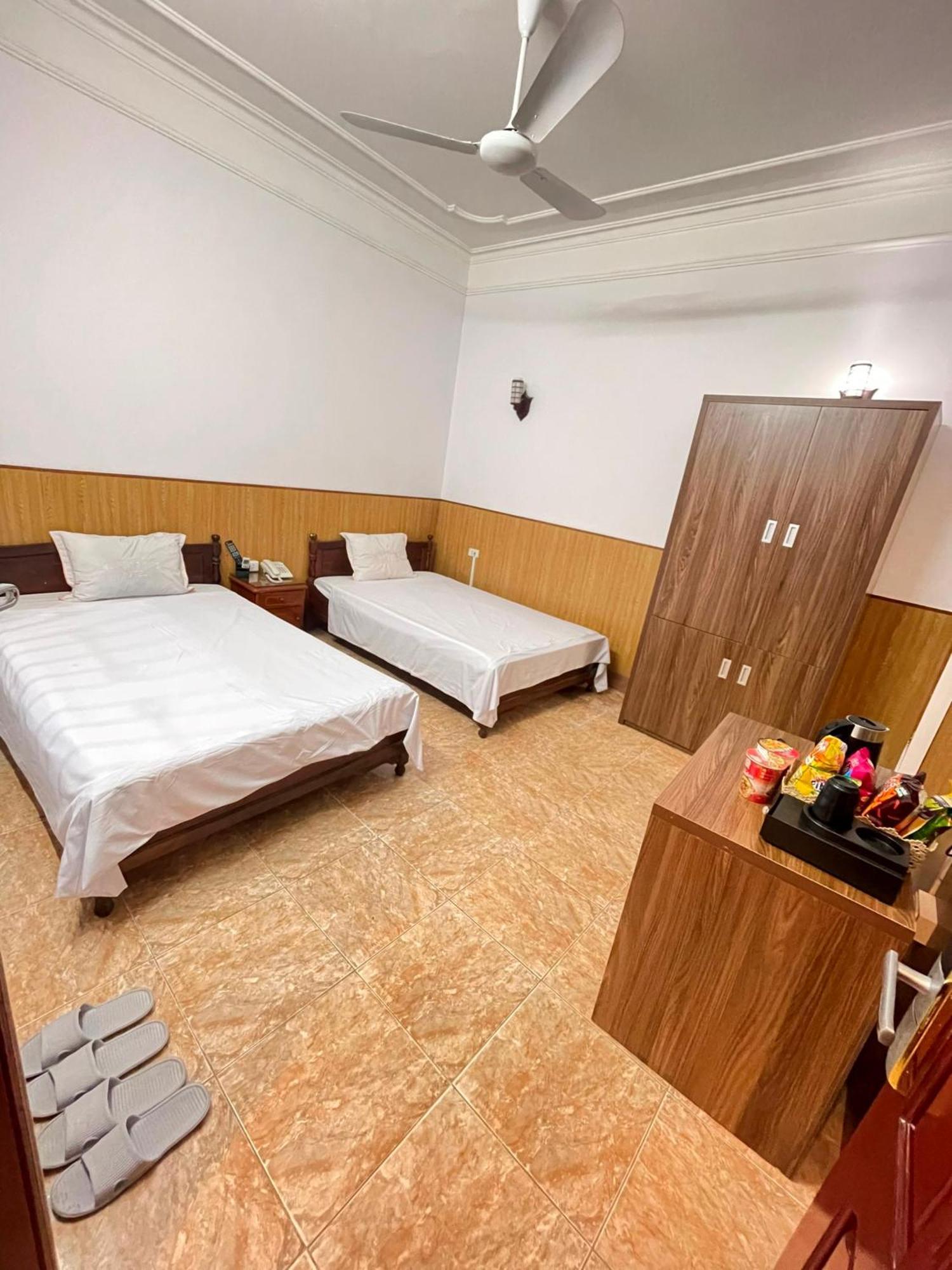 Nhat Tan Hotel Hanoi Bagian luar foto