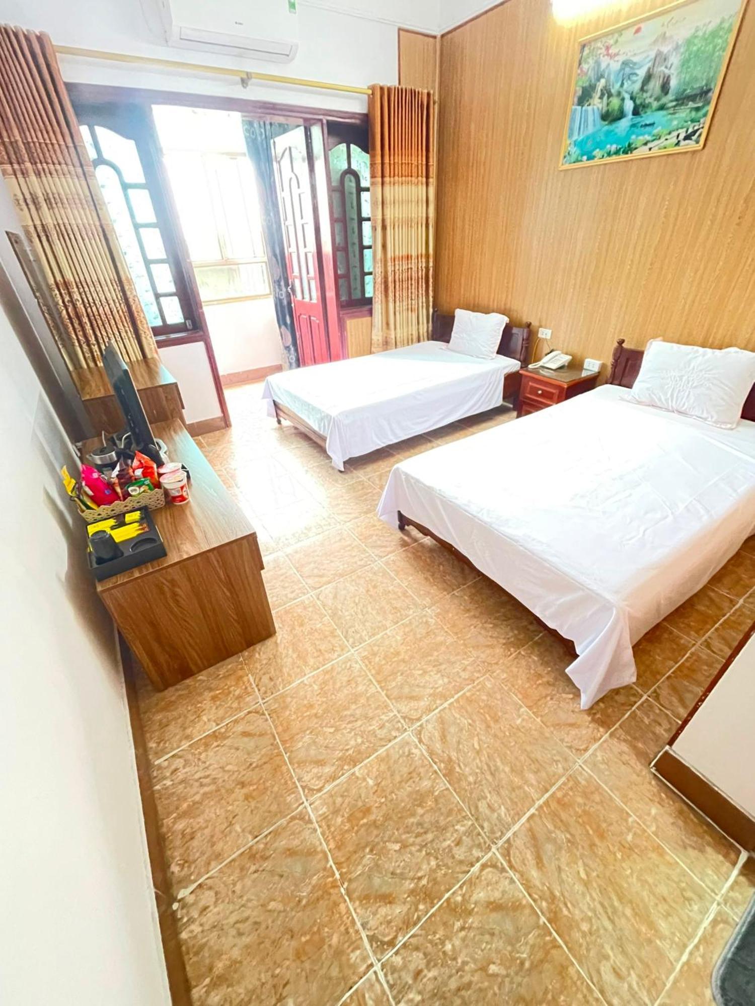 Nhat Tan Hotel Hanoi Bagian luar foto